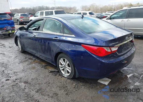 2013 Hyundai Sonata Gls z USA, uszkodzony, nr VIN 5NPEB4AC4DH519156